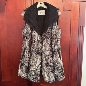 Faux Frenzi Dena Women’s Vest Pocket Sleeveless Pockets Jacket Black Soft Size M